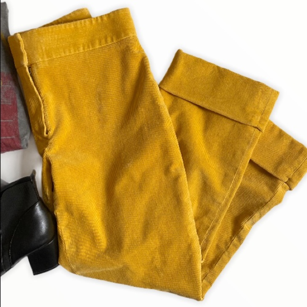 DKNY Cropped Corduroy Pants